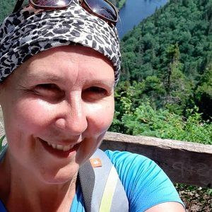 Meet your Posher, Angélique